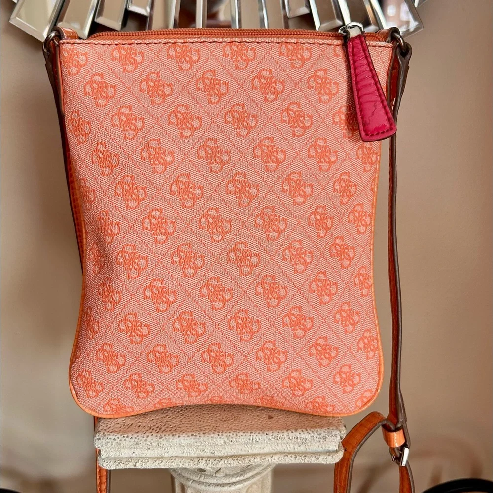 Guess Los Angeles Orange Crossbody Bag - Picture 2 of 6